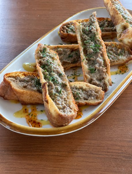 Philly cheesesteak egg rolls